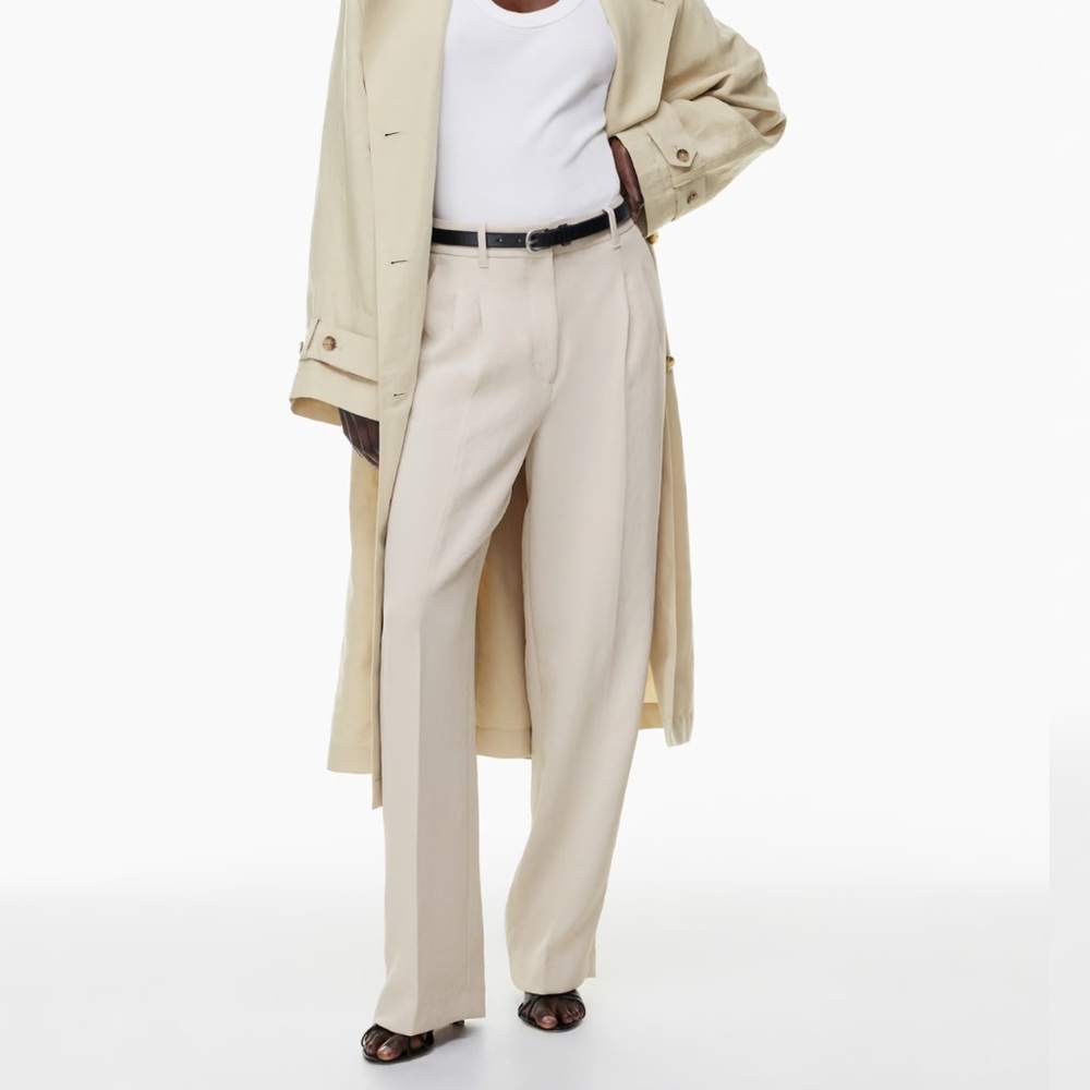 Aritzia Effortless pants